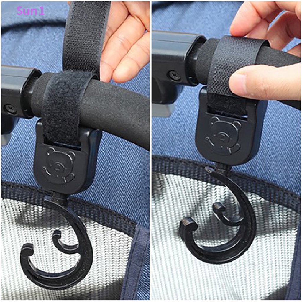 Bộ 2 Móc Treo Đồ Gắn Xe Đẩy Em Bé Có Thể Xoay 360 Độ Sun1 >