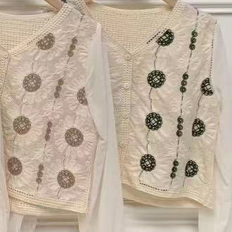 Áo Croptop Dài Tay Phối Ren Họa Tiết Thêu Xinh Xắn Ngọt Ngào