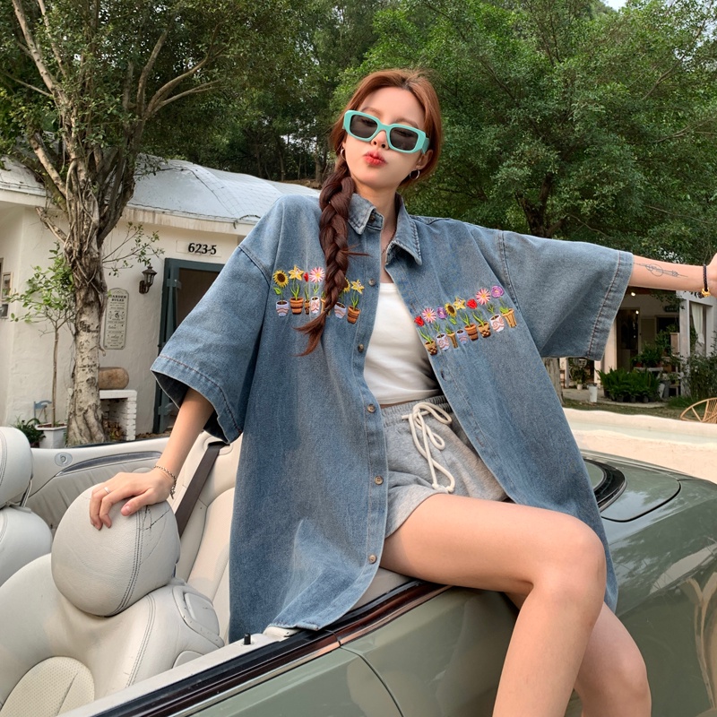 Áo Denim Tay Ngắn Dáng Rộng Hoạ Tiết Hoa Thêu Phong Cách Retro