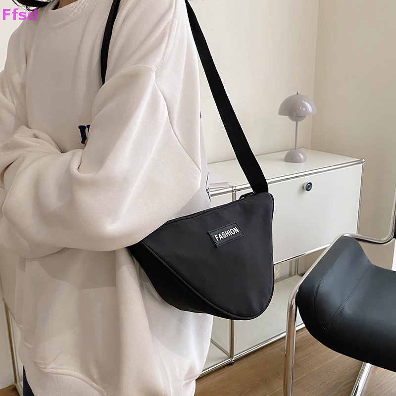 {Ffsd} Túi Đeo Vai Hình Tam Giác Đơn Giản Đa Năng Thời Trang Xu Hướng Nhật Hàn Cho Nữ * Bán Chạy