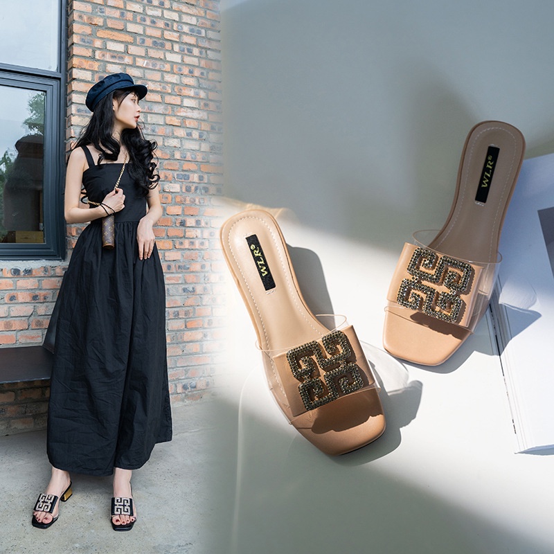 Giày Sandal Gót Dày Mũi Vuông Đính Đá Thời Trang Mới