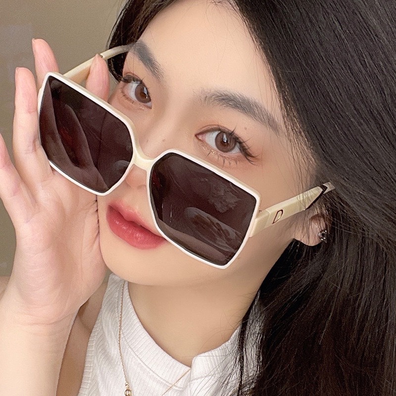 Kính Mát Gọng Vuông Phong Cách Retro Thời Trang Cho Nữ