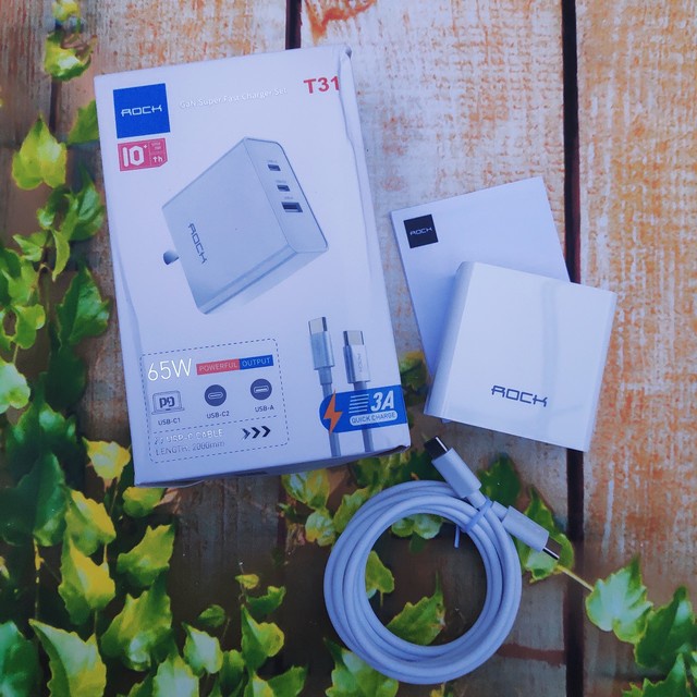 Củ sạc nhanh 3 cổng PD QC 3.0 ROCK GaN Super Fast Charger Set 65W