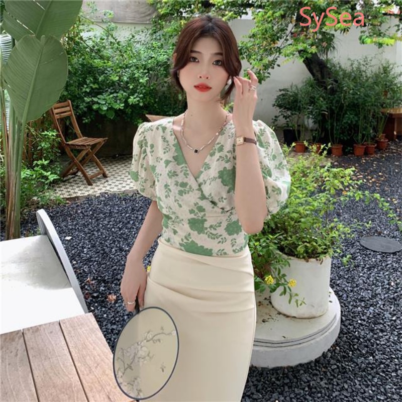 Áo Kiểu Cổ Chữ V Hở Lưng Thắt Nơ Họa Tiết Hoa Nhí Xinh Xắn Thời Trang Hè Cho Nữ