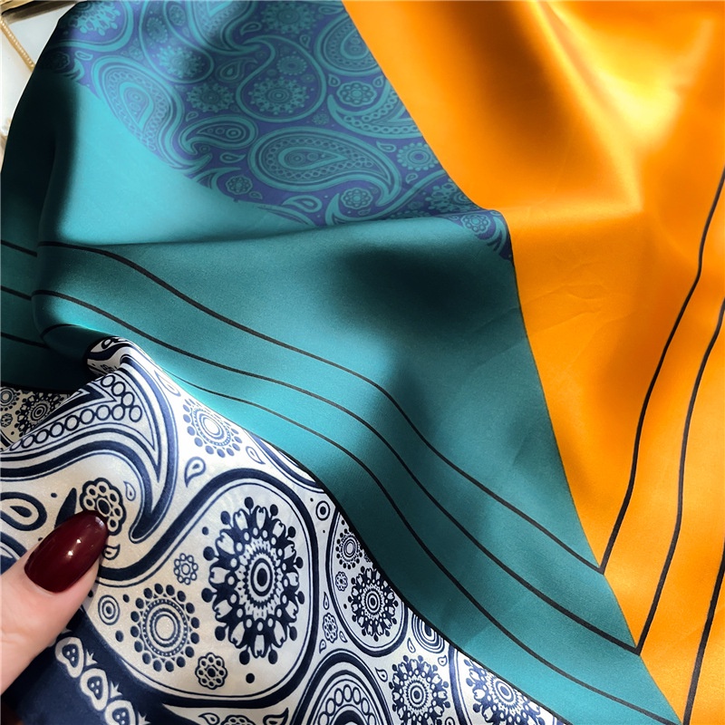 Khăn Choàng Vuông 110cm Bằng Vải Satin Gấm Nhiều Màu Sắc Chống Nắng Đa Dạng Kích Thước Lớn Thời Trang Mùa Hè