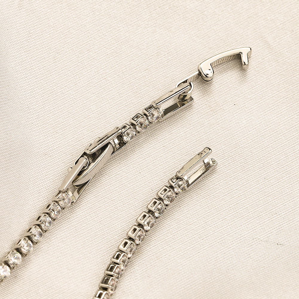 Vòng Đeo Tay Thép Titan Mặt Chữ CD Rỗng Thiết Kế Tinh Tế