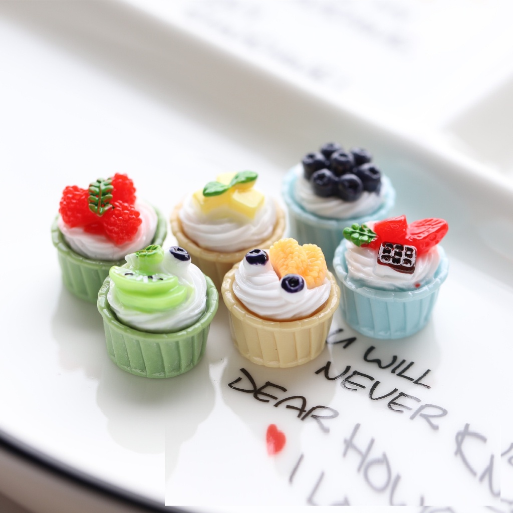 Mô hình bánh cupcake mini vị trái cây trang trí nhà búp bê | Mini House