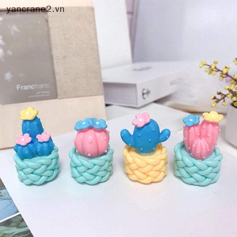 Bộ 4 Cây Xương Rồng Mini 1: 12 Dùng Trang Trí Tiểu Cảnh / Nhà Búp Bê / Xe Hơi