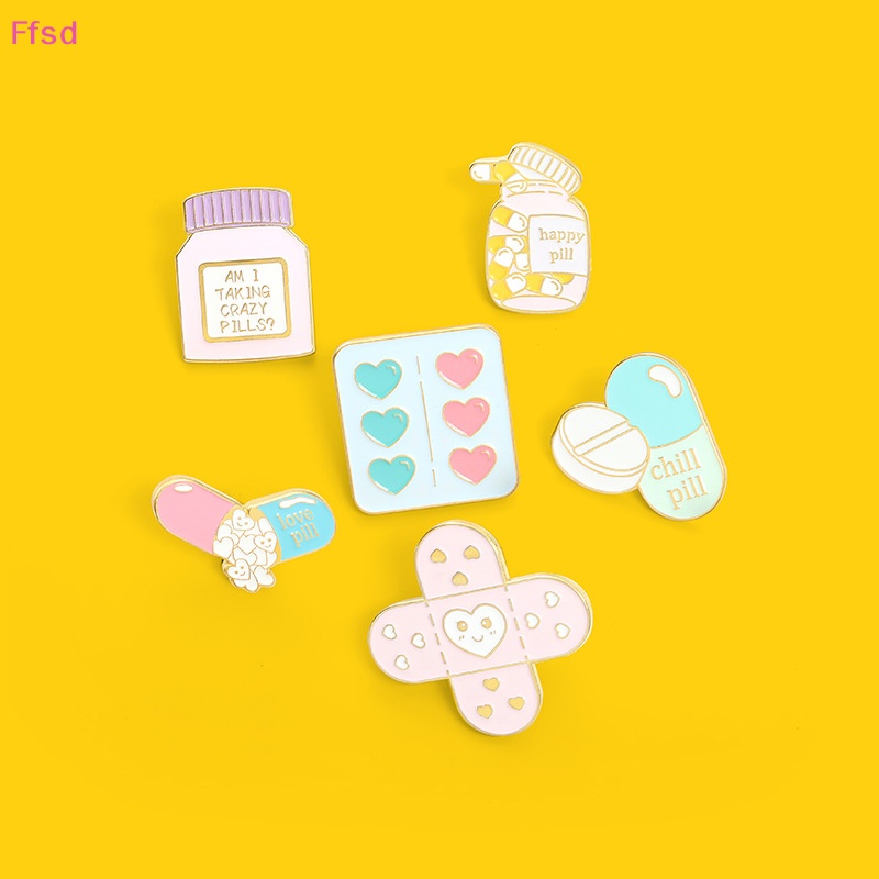 Huy Hiệu Cài Áo Hình Chai Thuốc Bằng Hợp Kim Tráng Men Họa Tiết Hoạt Hình Màu Hồng Dễ Thương Sáng Tạo Làm Quà Tặng Trang Sức Thời Trang