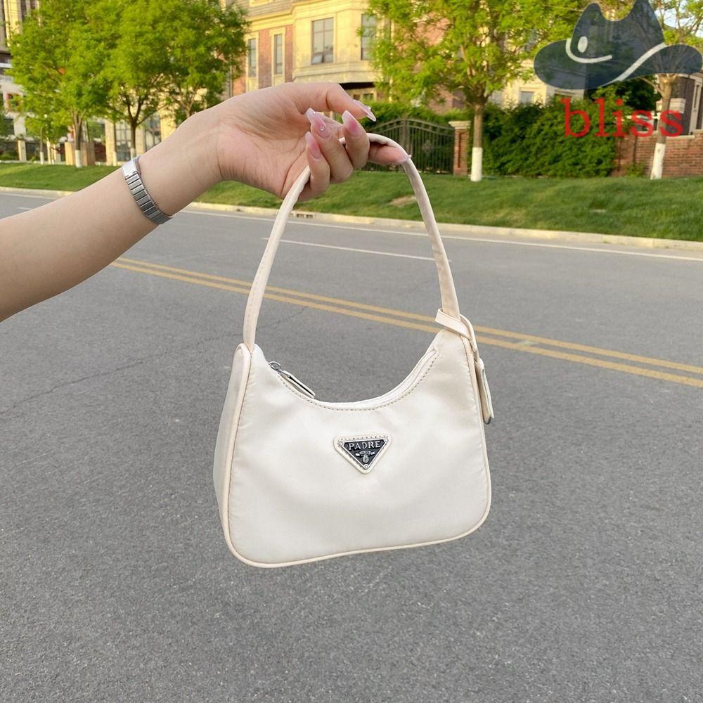 BLISS Túi Xách Tam Giác Đeo Vai Hobo Dễ Phối Đồ Chất Liệu Nylon Thời Trang Cho Nữ