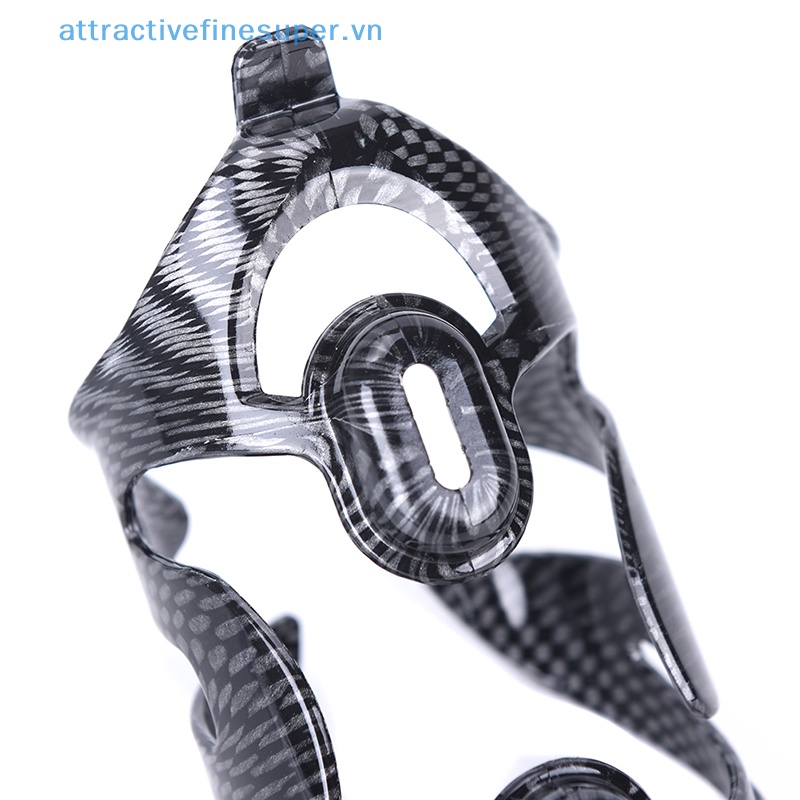 Giá Đỡ Bình Nước Bằng Sợi Carbon Gắn Xe Đạp Tiện Lợi