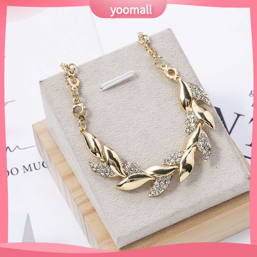 Vòng Tay Hình Chiếc Lá Đính Đá Có Thể Điều Chỉnh Kích Thước Cho Nữ