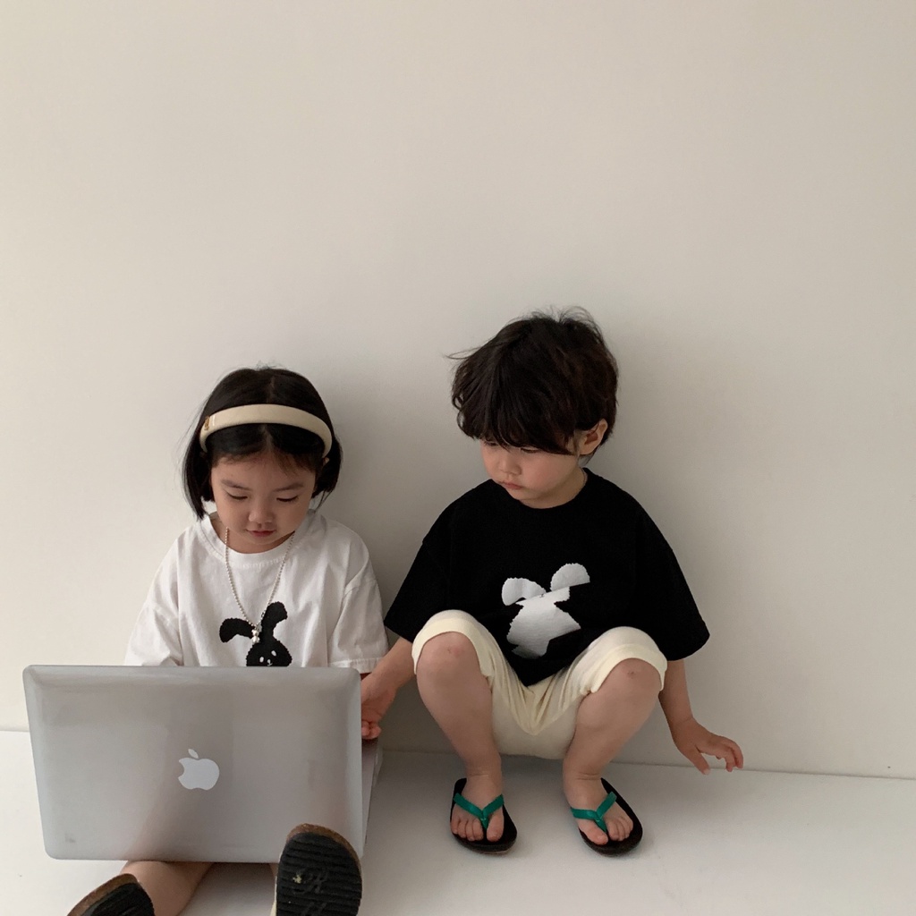 Áo thun cotton ngắn tay in hình thỏ dễ thương cho bé