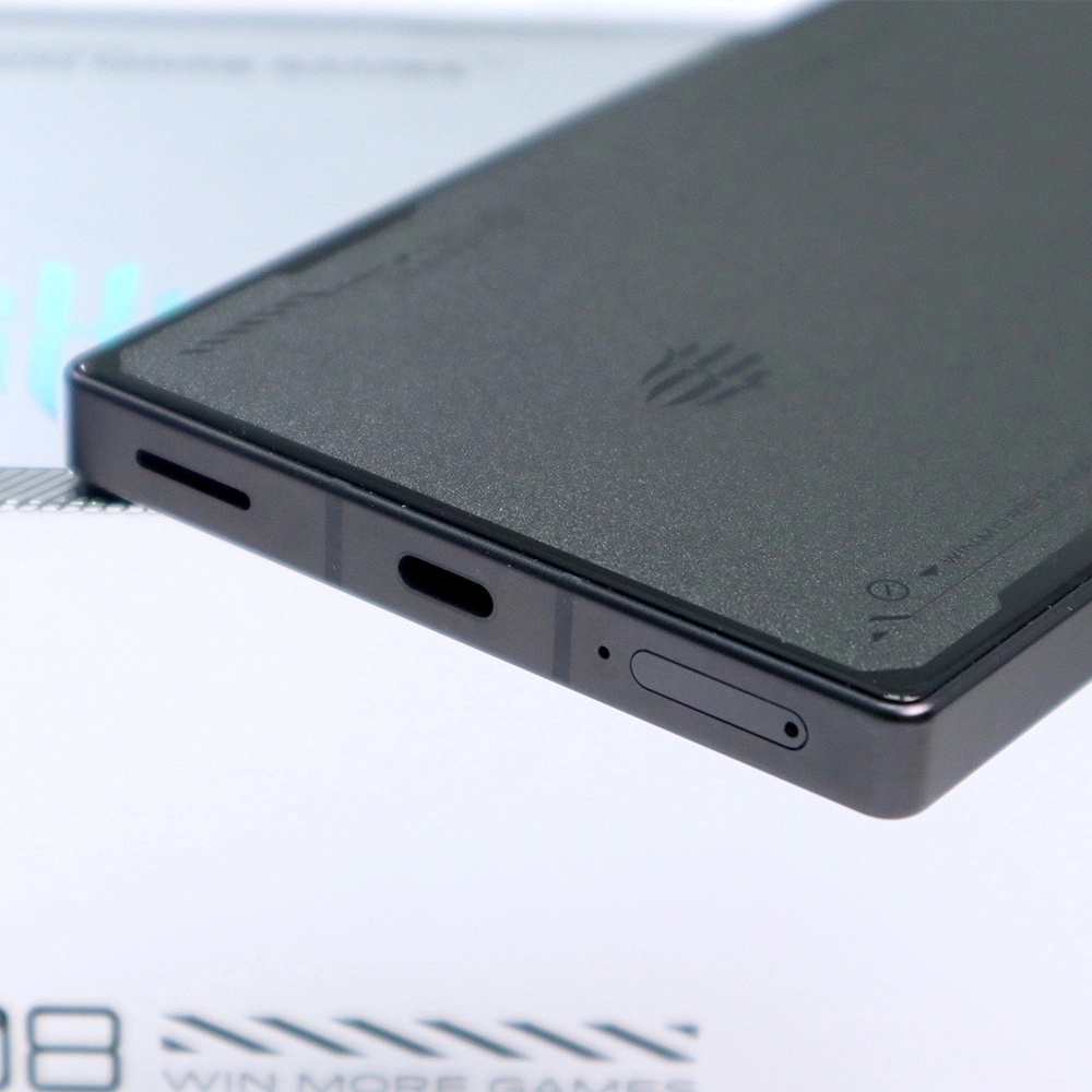 Điện thoại Nubia Red Magic 8 Pro 5G | Snapdragon 8 gen 2 | Pin 6000mAh | BH 3 tháng lỗi 1 đổi 1