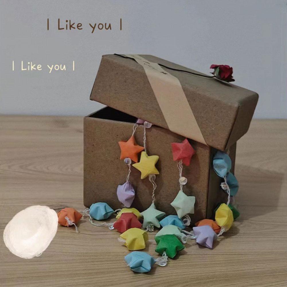 Hộp Ngôi Sao Bất Ngờ Làm Quà Tặng Ngày Valentine Cho Cặp Đôi