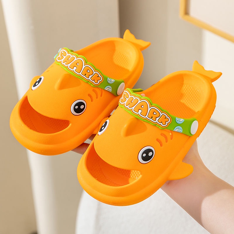 Dép Sandal Chống Trượt Hình Cá Mập Dễ Thương Phong Cách Mới 2023 Cho Bé 2-6 Tuổi