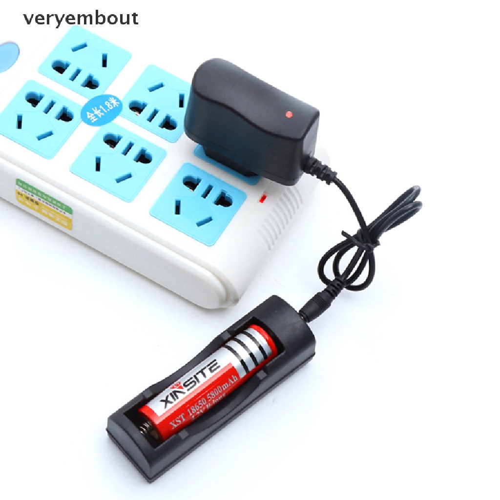 Bộ Sạc Thông Minh 4.2V 500mA 3.5mm Phích Cắm US / DC 18650 Tiện Dụng Khi Đi Du Lịch