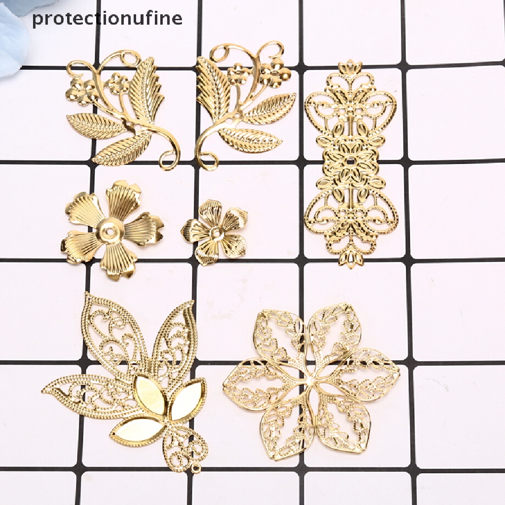 Bộ 50 Lá Kim Loại Hình Hoa Lá Phong Cách Vintage Dùng Làm Trang Sức Thủ Công PR3VN