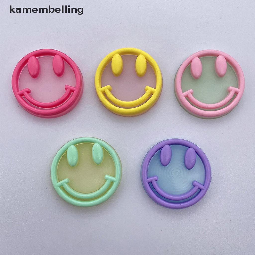 Kamembelling Bộ 5 Miếng Dán Trang Trí Bảng Điều Khiển Xe Hơi / Nhà Cửa Hình Mặt Cười Mini Bằng PVC Dạ Quang Diy