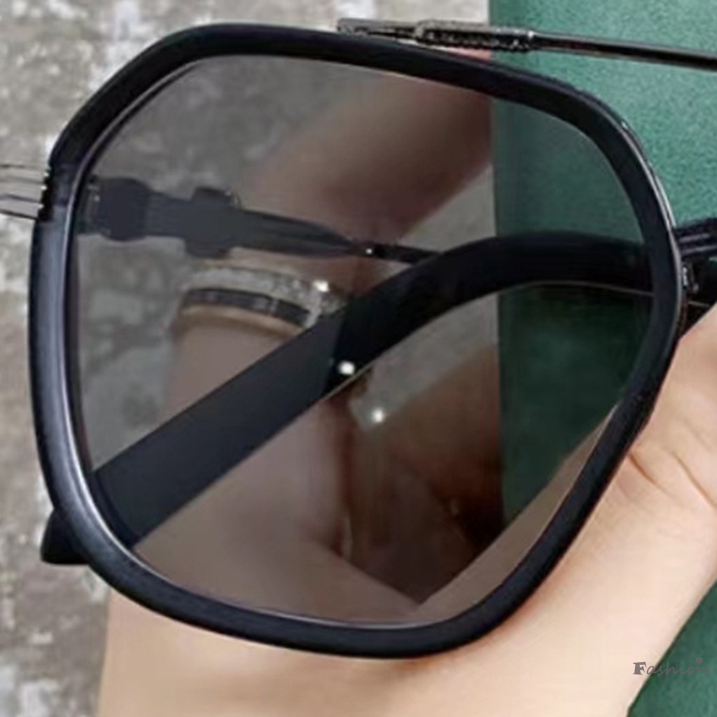 Kính Bảo Vệ Mắt Tự Động Cảm Ứng Thay Đổi Màu Sắc Trọng Lượng Nhẹ Chống Mệt Mỏ