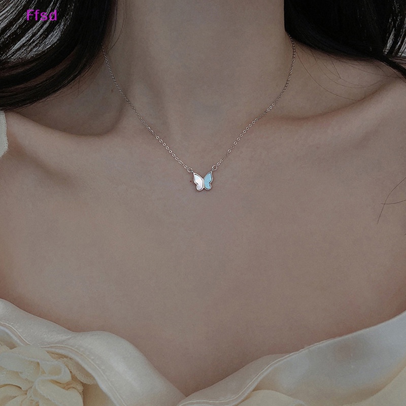 {Ffsd} Vòng cổ Mặt Hình Bướm Màu Vàng Kim Trang Sức Thanh Lịch Đơn Giản Cho Nữ