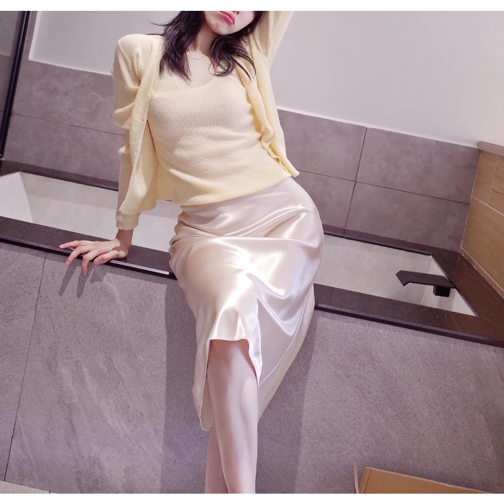 Chân Váy Chữ A Lưng Cao Bằng Lụa Satin Thời Trang 2023