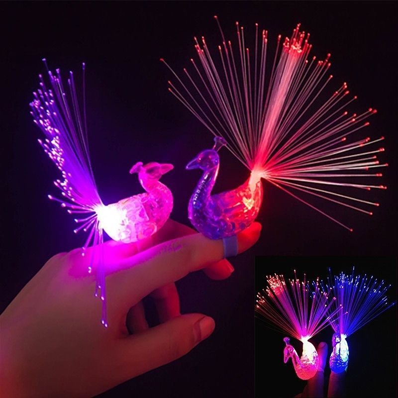 Nhẫn Hình Chim Công Có Đèn LED Phát Sáng Nhiều Màu Sắc Dành Cho Trẻ Em Và Người Lớn | BigBuy360 - bigbuy360.vn