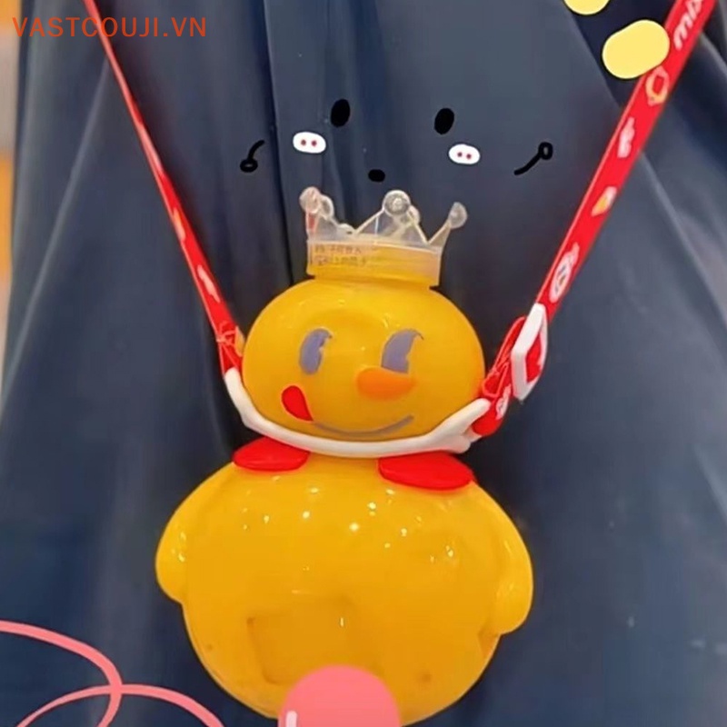 Bình Nước 700ml Có Ống Hút Họa Tiết Người Tuyết Dễ Thương Cho Bé