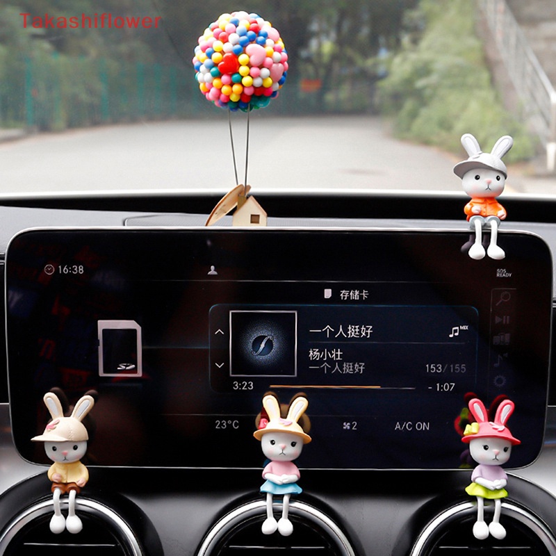 Bộ 4 Chân Treo Trang Trí Nội Thất Xe Hơi Hình Thỏ Xinh Xắn