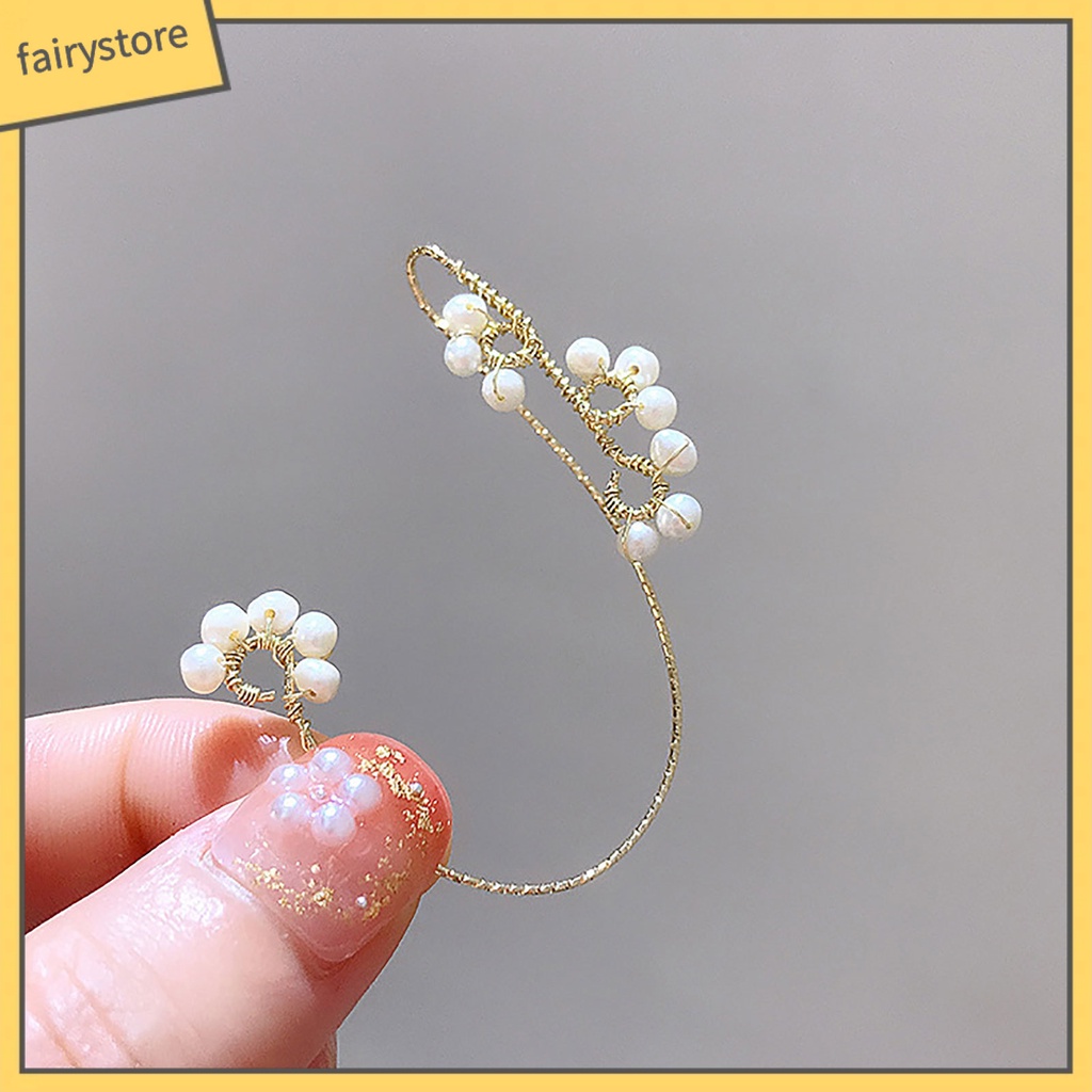 1 Khuyên Vành Tai Hình Bông Hoa Đính Ngọc Trai Nhân Tạo Thời Trang