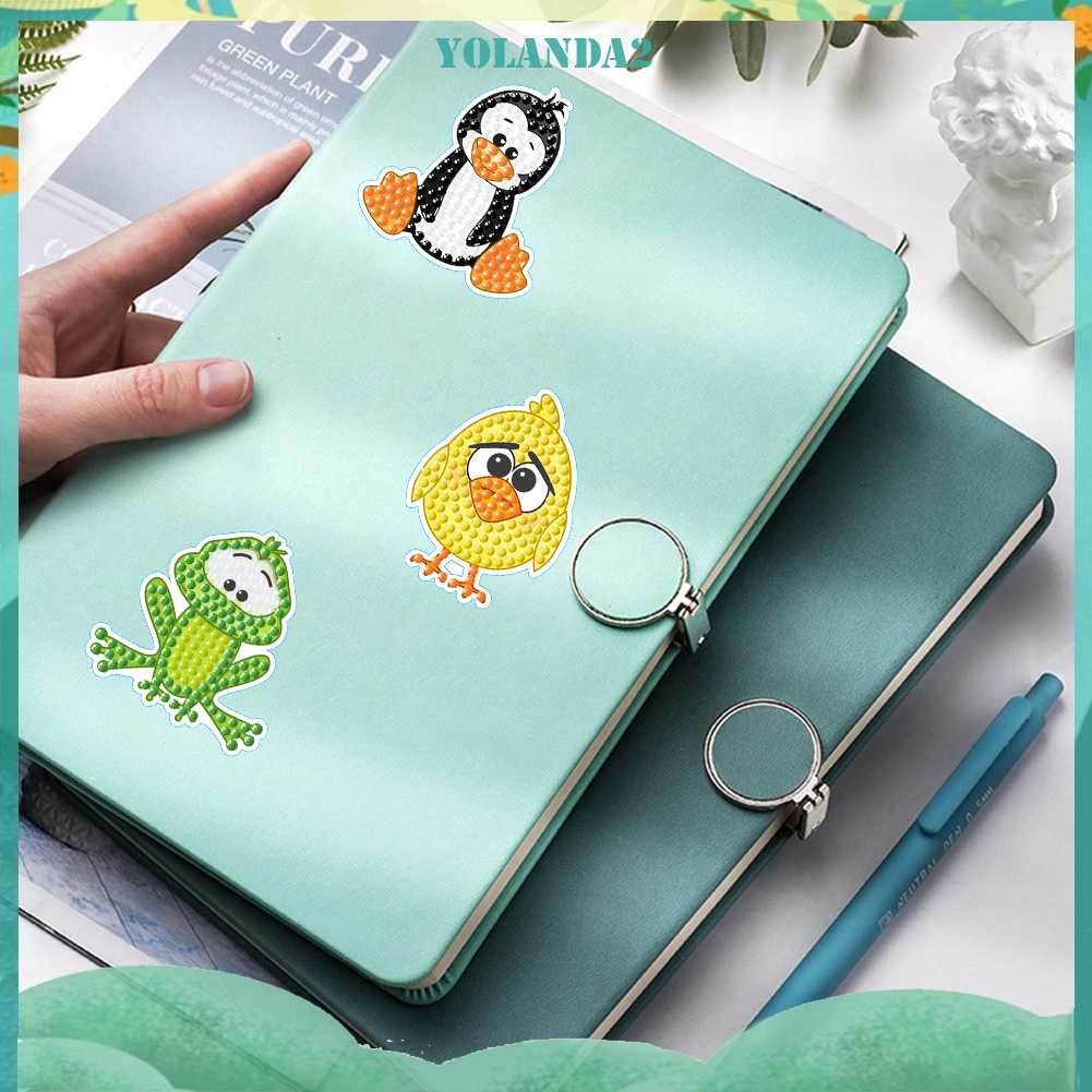 Bộ 4 Sticker Dán Tường Họa Tiết Hoạt Hình Động Vật Dễ Thương Bắt Mắt