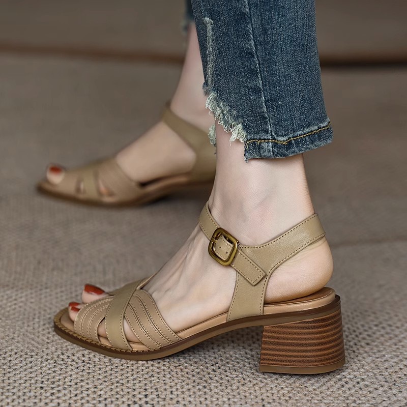 Duoya Tóc Thẳng ~ [Hàng Có Sẵn] Giày Sandal Hở Ngón Đế Dày Hở Ngón Dây Da Mềm Cài Khóa Sau Cho Nữ Miễn Phí Vận Chuyển