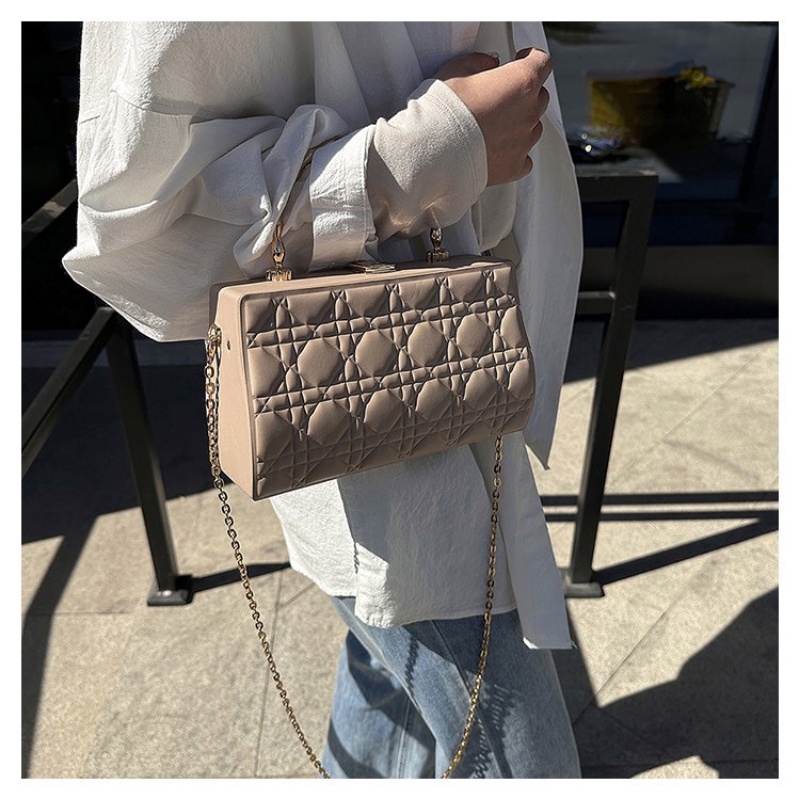 Túi Đeo Chéo Đính Kim Cương Giả Độc Đáo Thời Trang Phong Cách Retro