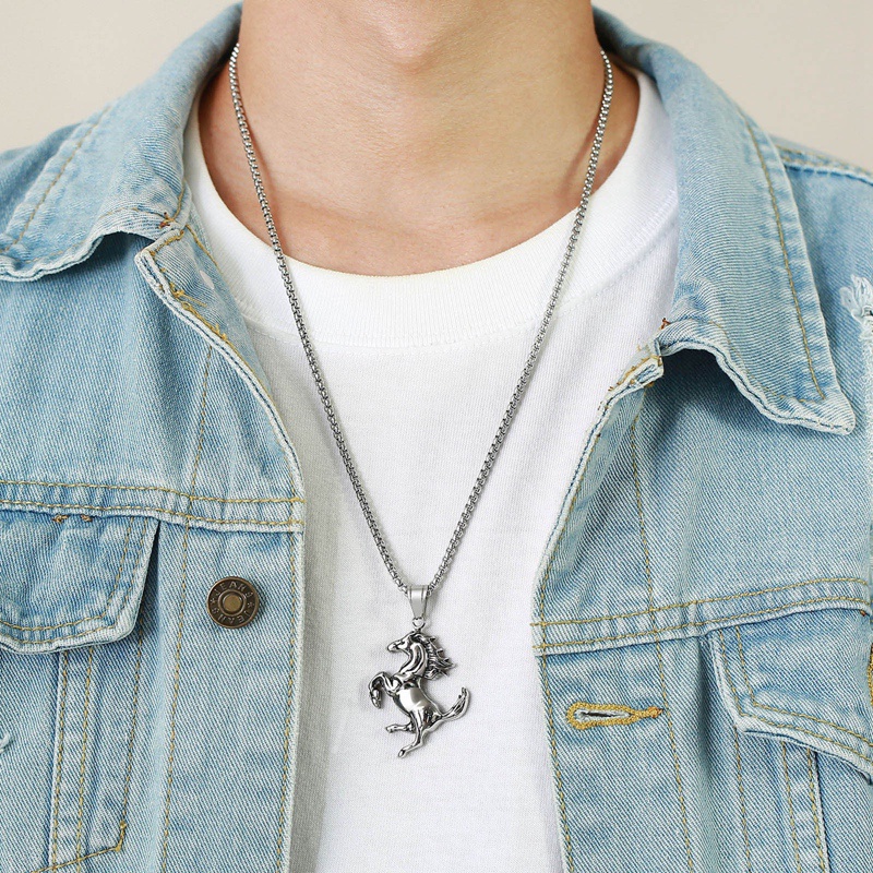 Ygt Vòng cổ Bằng Thép Không Gỉ Mặt Hình Ngựa Ba Chiều Phong Cách Hip Hop Cổ Điển Cá Tính Dành Cho Nam