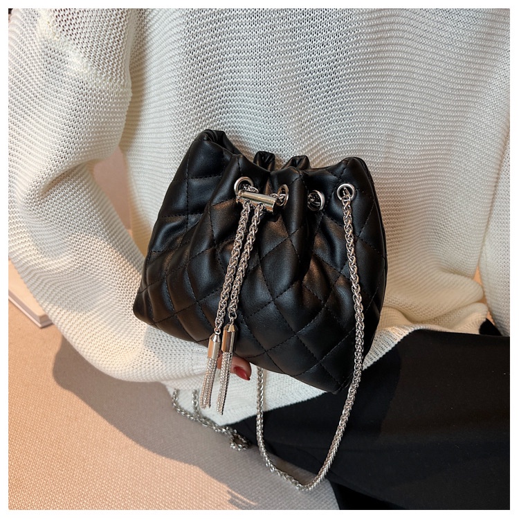 Túi Đeo Chéo Vai Có Dây Xích Phiên Bản Xương Quai Xanh Kangkang Cho Nữ