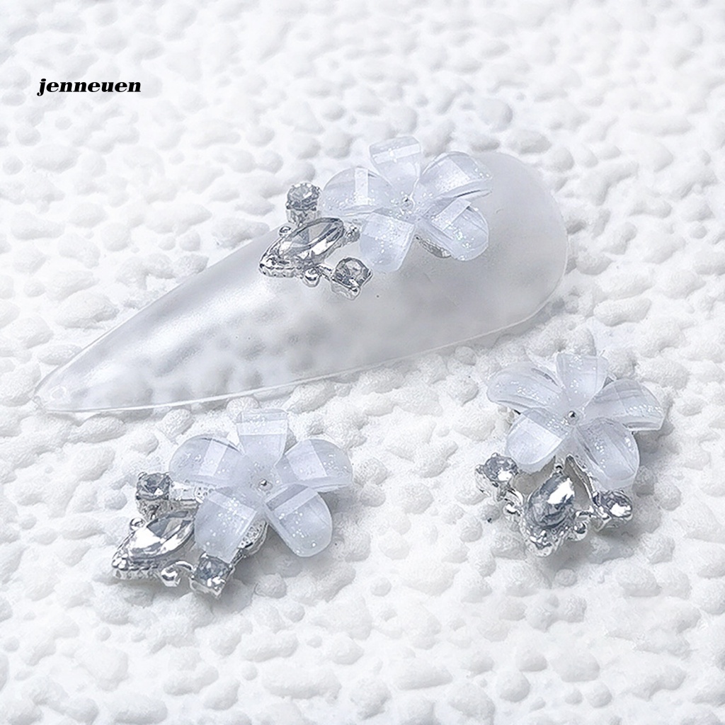 Bộ 3 Phụ Kiện Trang Trí Móng Tay Hình Bướm 3D Bằng Hợp Kim