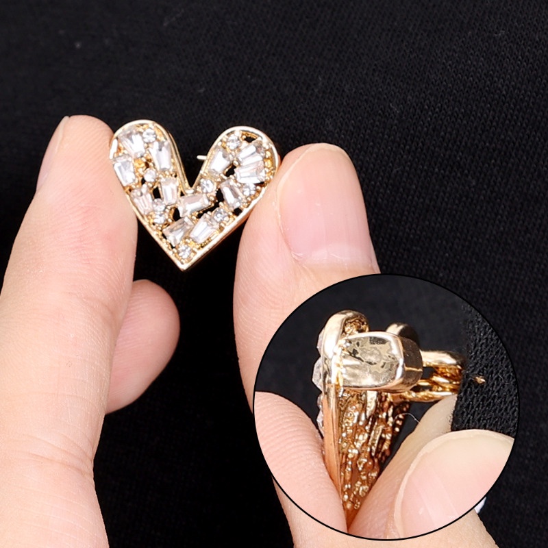 Ghim Cài Áo Hình Trái Tim Đính Đá Thời Trang Nhật Bản