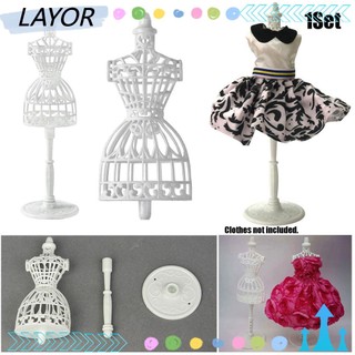 Khung trưng bày đầm búp bê thiết kế chất lượng cao
