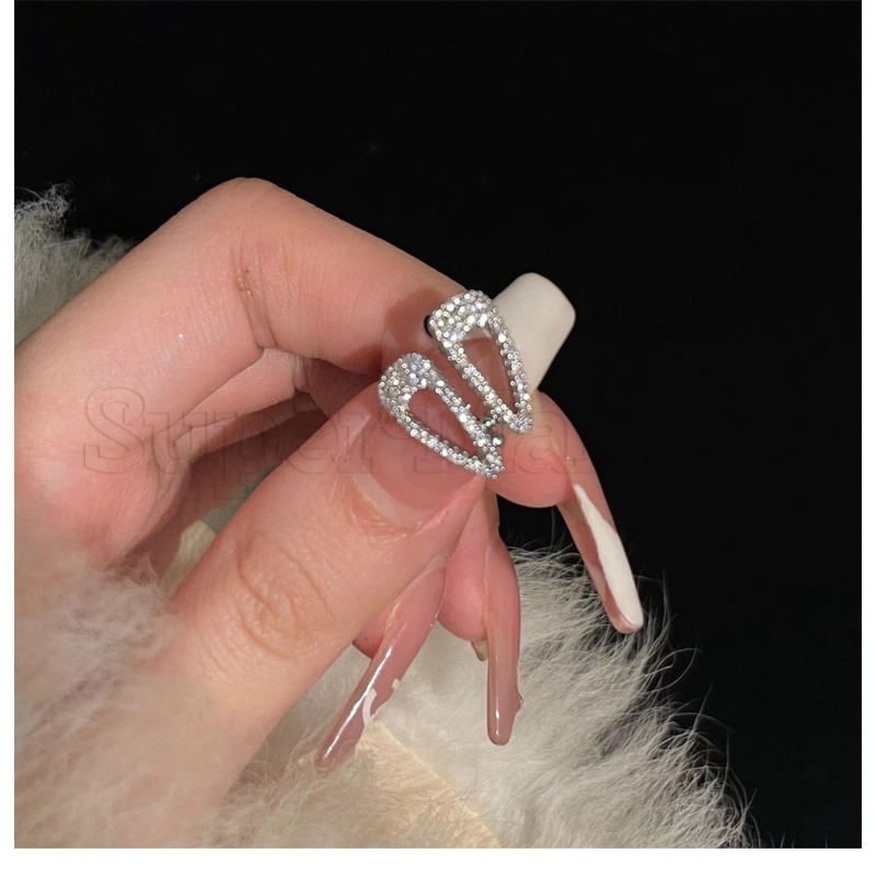 Khuyên Kẹp Tai / Khuyên Kẹp Tai Hình Tam Giác Bằng Kim Loại Đính Đá Zircon Sang Trọng Sáng Tạo Phong Cách Punk Thời Trang