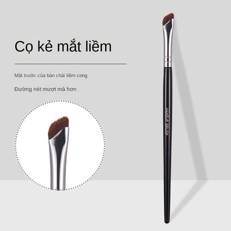 Bút Kẻ Mắt Ngòi Mảnh Kèm Đầu Cọ Bằng Tơ Tằm