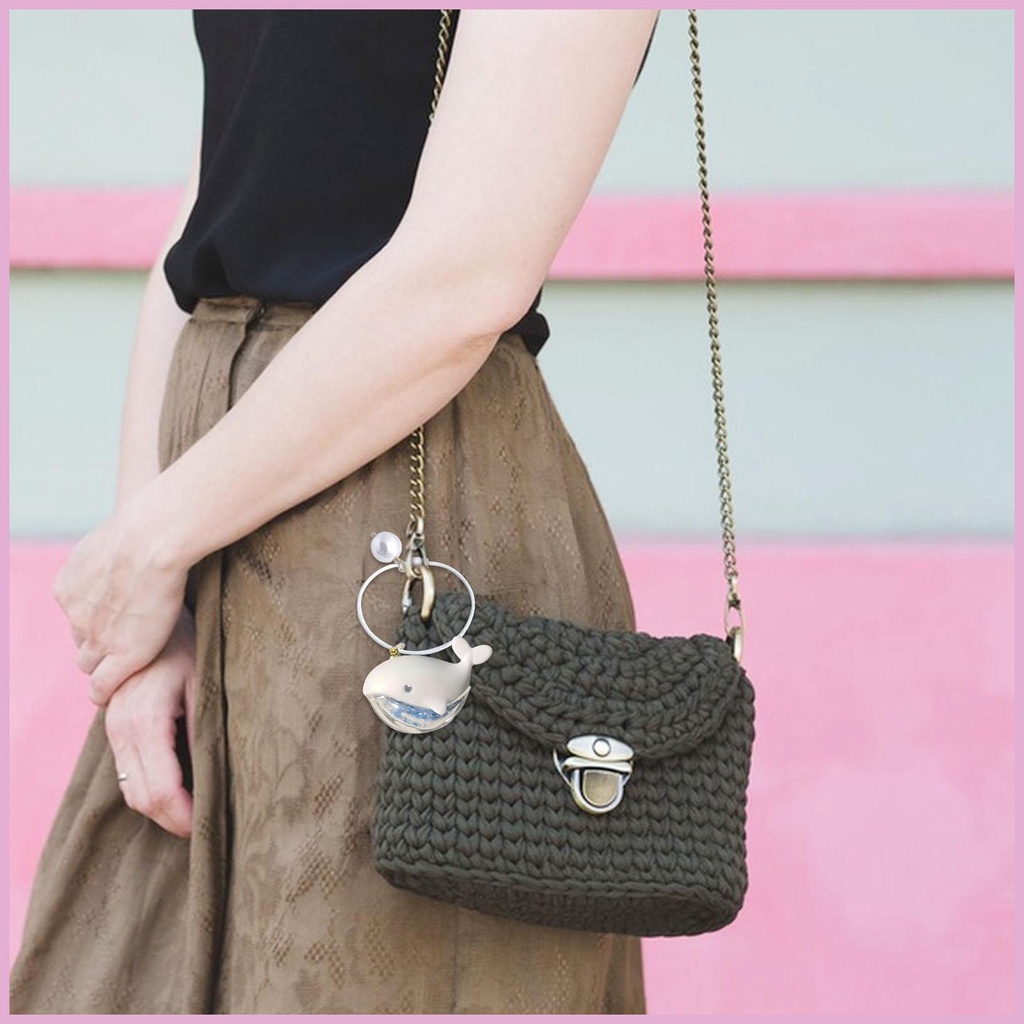 Móc Khóa Hình Cá Voi Màu Trắng Acrylic Dễ Thương