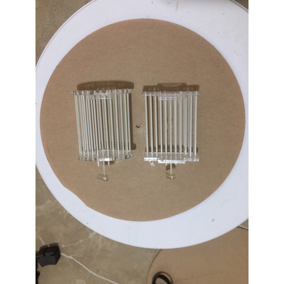 Rọ rế, rọ cào cào cho chim chào mào, chim khuyên. Rọ re, rọ cáp