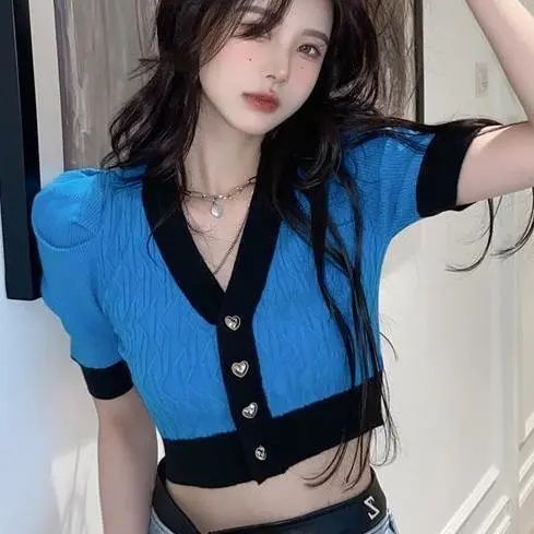 Áo Thun Tay Ngắn Phồng Cổ Chữ V Thời Trang Mùa Hè Mới 2022 Dành Cho Nữ