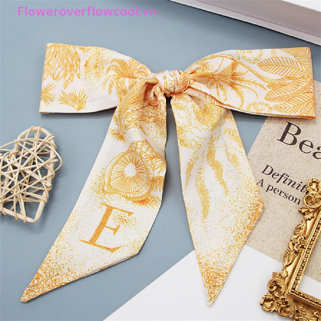 Khăn Lụa In 26 Chữ Cái Cho Nữ