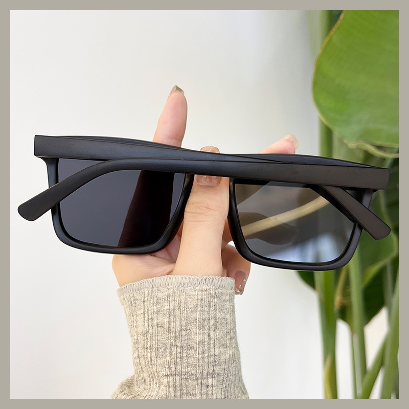 Kính Mát Chống Tia UV Mới Cho Nam