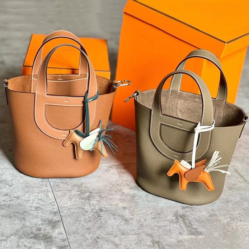 Túi Xô Đeo Chéo Một Bên Vai Bằng Da Thật Cao Cấp Hình Mũi Heo Thời Trang Xuân Hè Kiểu Mới Cho Nữ