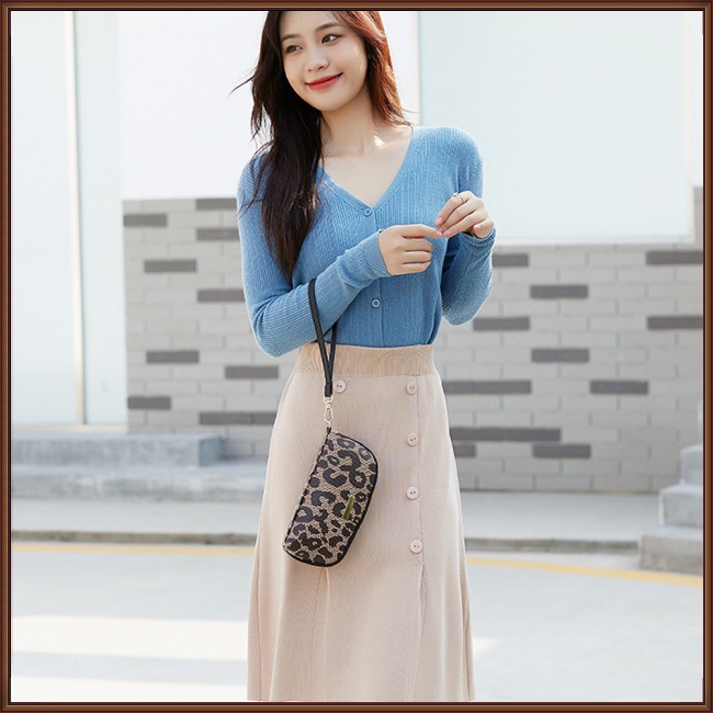 Túi Da Pu Cầm Tay Nhỏ Xinh In Họa Tiết Da Báo Chống Thấm Nước Cho Nữ