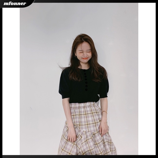 Áo Dệt Kim Tay Ngắn Cổ Tròn Màu Sắc Đơn Giản Cho Nữ