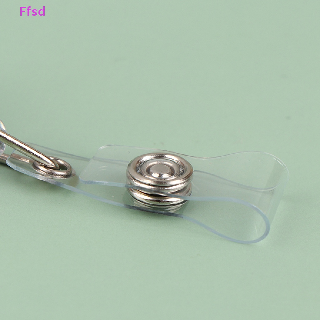 Kẹp ID / Huy Hiệu Y Tá Trong Suốt Xoay 360 Độ Tiện Dụng