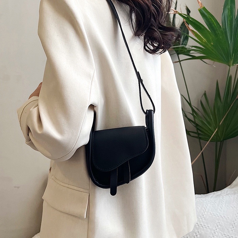 Túi Xách Đeo Vai Kiểu Dáng Đơn Giản Hợp Thời Trang Cho Nữ